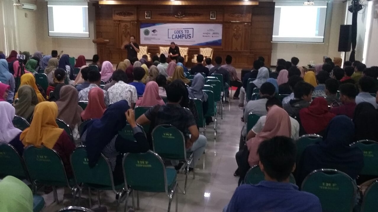 RATUSAN mahasiswa Universitas Islam Nahdlatul Ulama (Unisnu)  mengikuti pelatihan jurnalistik pada program   Media Group Goes to Kampus