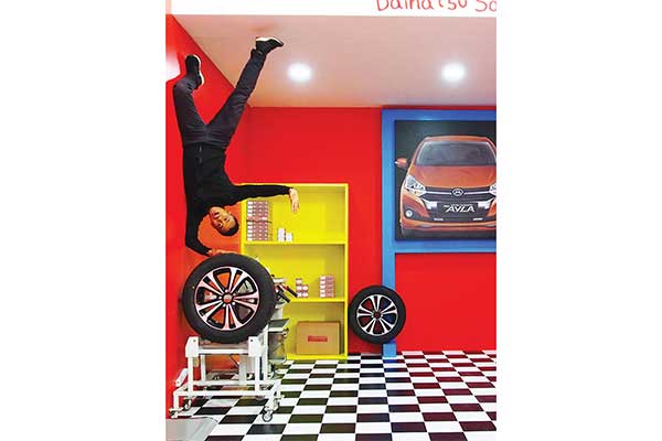 Salah satu area trick art photo di stan Daihatsu dalam ajang GIIAS 2019 di ICE, BSD City, Tangerang, kemarin.