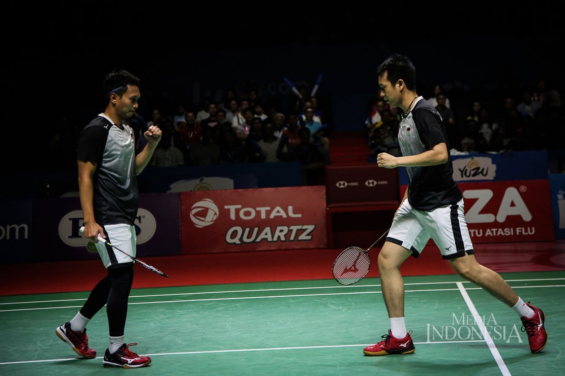Ganda putra Indonesia Mohammad Ahsan/Hendra Setiawan mengantongi satu tiket ke babak final turnamen bulu tangkis Blibli Indonesia Open 2019.
