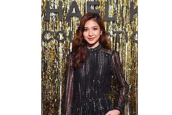 Aktris, model dan penyanyi 