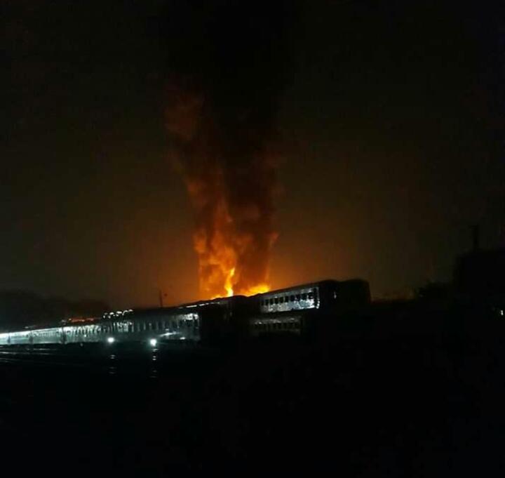 Sebanyak 12 gerbong kereta api bekas terbakar Jumat (5/7) sekitar pukul 23.30 WIB