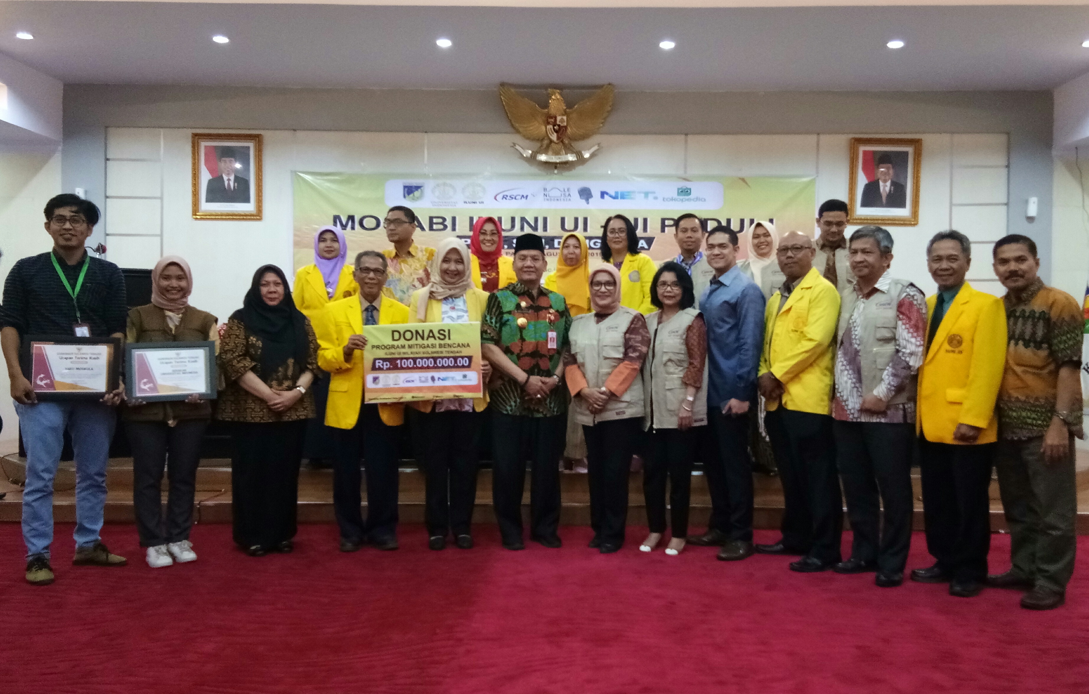 Tim tergabung dalam ILUNI UI Peduli selama 10 bulan membantu masyarakat terdampak gempa, tsunami dan likuifaksi di Sulawesi Tenggara. 