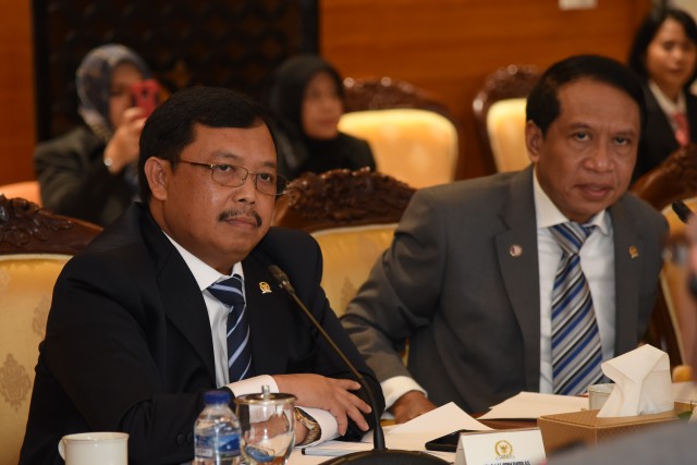 Pimpinan Komisi II DPR RI Menerima Delegasi House Democracy Partnership (HDP) di Gedung DPR RI, Senayan, Jakarta. 