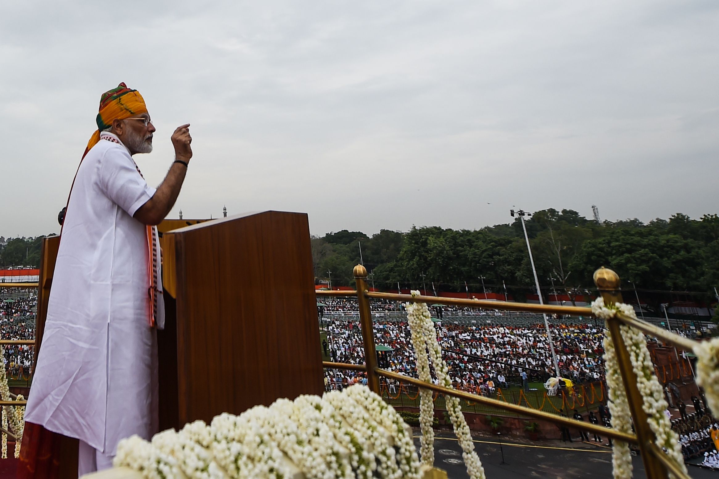 Perdana Menteri ndia Narendra Modi menyampaikan pidato kepada bangsa tersebut dalam sebuah upacara untuk merayakan Hari Kemerdekaan ke-73 