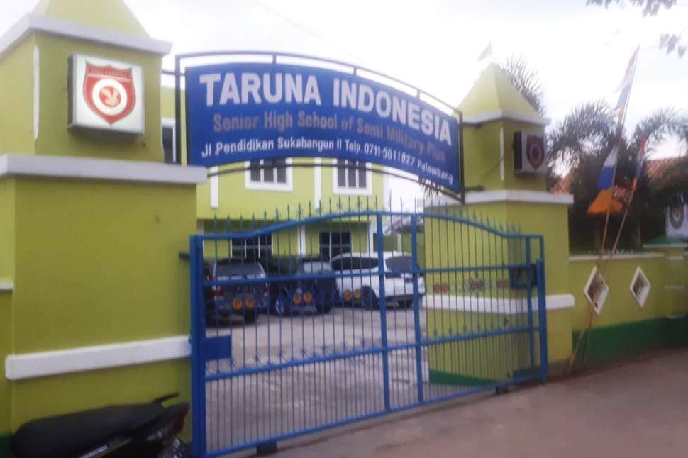 Gubernur Sumsel Herman Deru memutuskan SMA Tarunan Indonesia tidak boleh menerima siswa pada TA 2020-2021.