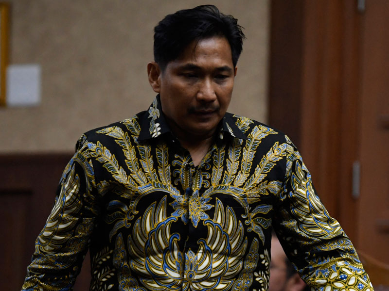 Terdakwa kasus dugaan suap dan gratifikasi Bowo Sidik Pangarso mengikuti sidang pembacaan dakwaan di Pengadilan Tipikor, Jakarta.