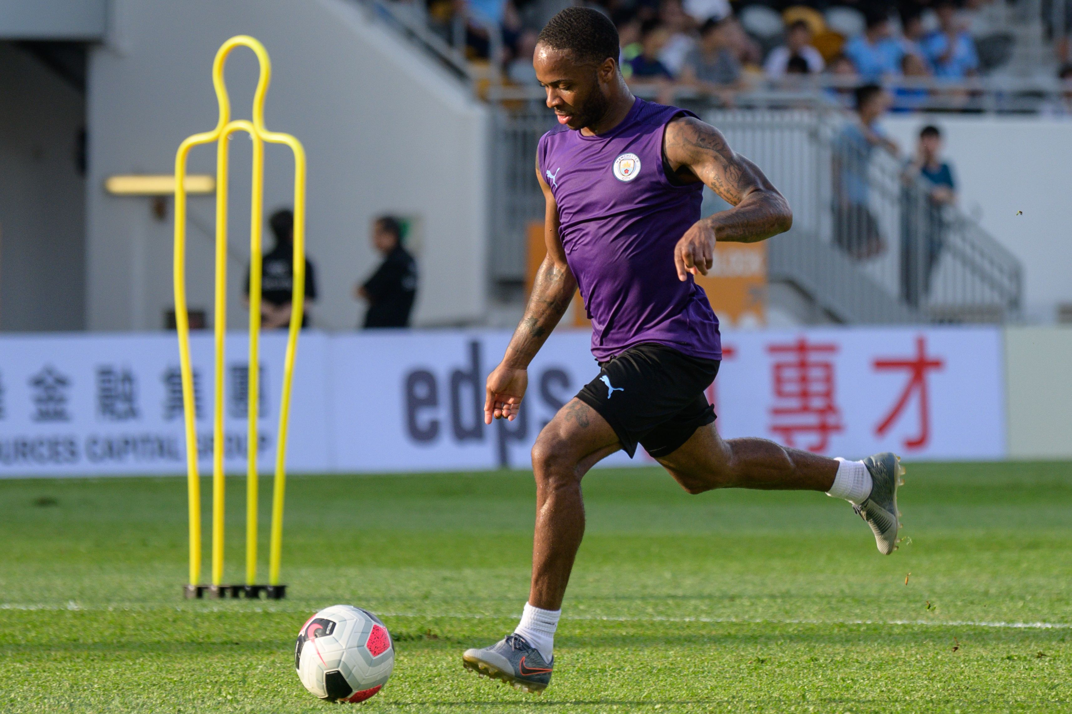 Mantan pemain Liverpool, Raheem Sterling yang kini merumput di Manchester City 