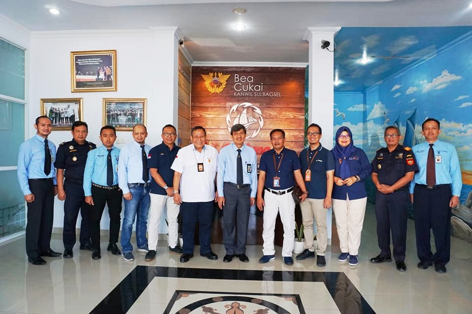 Sinergi Kanwil BC Sulbagsel-PT Angkasa Pura Logistik Pecahkan Permasalahan Ekspor-Impor