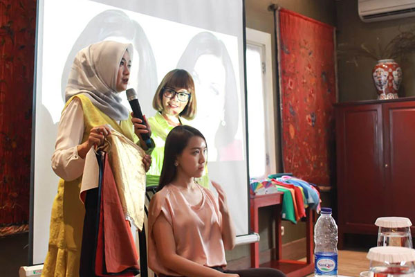 Workshop 'Branding dan Promosi' yang dihadiri pelanggan PT Regenesis terdiri atas dokter, clinic owner