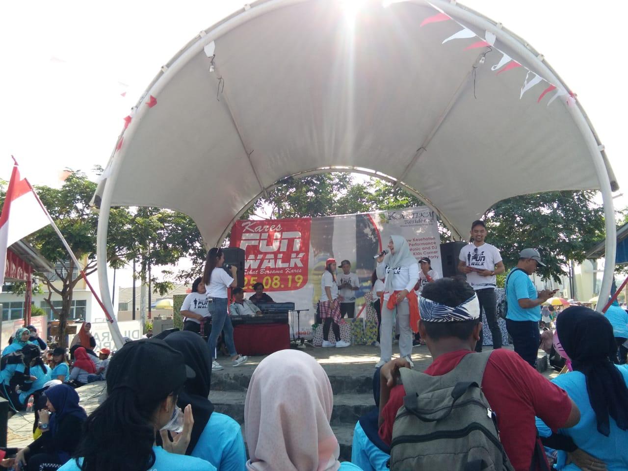 Pelaksanaan Fun Walk KaRes
