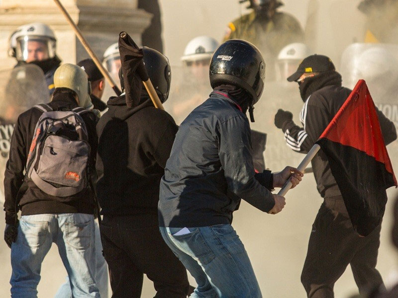 Ilustrasi Kerusuhan.