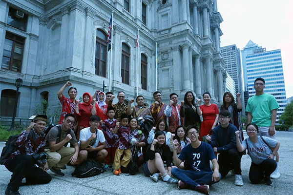 Masyarakat Indonesia merayakan HUT ke-74 Republik Indonesia di Philadelphia