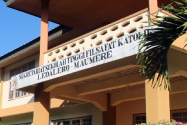 Sekolah Tinggi Filsafat Katolik (STFK) Ledalero