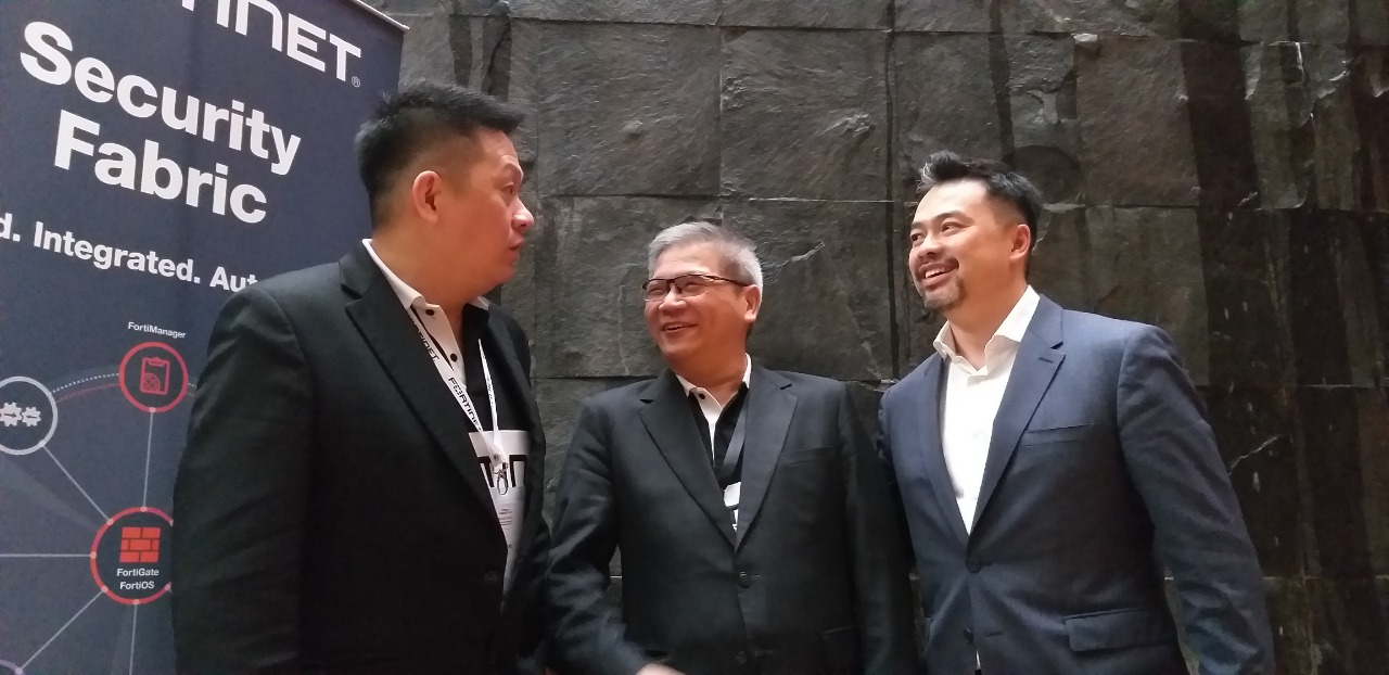 Pentingnya Mengkonvergensikan IT dan OT 