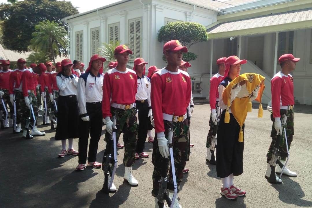 Calon Pasukan Pengibar Bendera Pusaka (Capaska) saat Geladi Kader di Istana Negara, Jakarta, Selasa (13/8) 