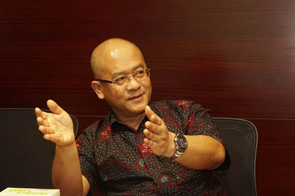 Direktur Bidang Hukum, Promosi dan Hubungan Eksternal KNKS, Taufiq Hidayat 