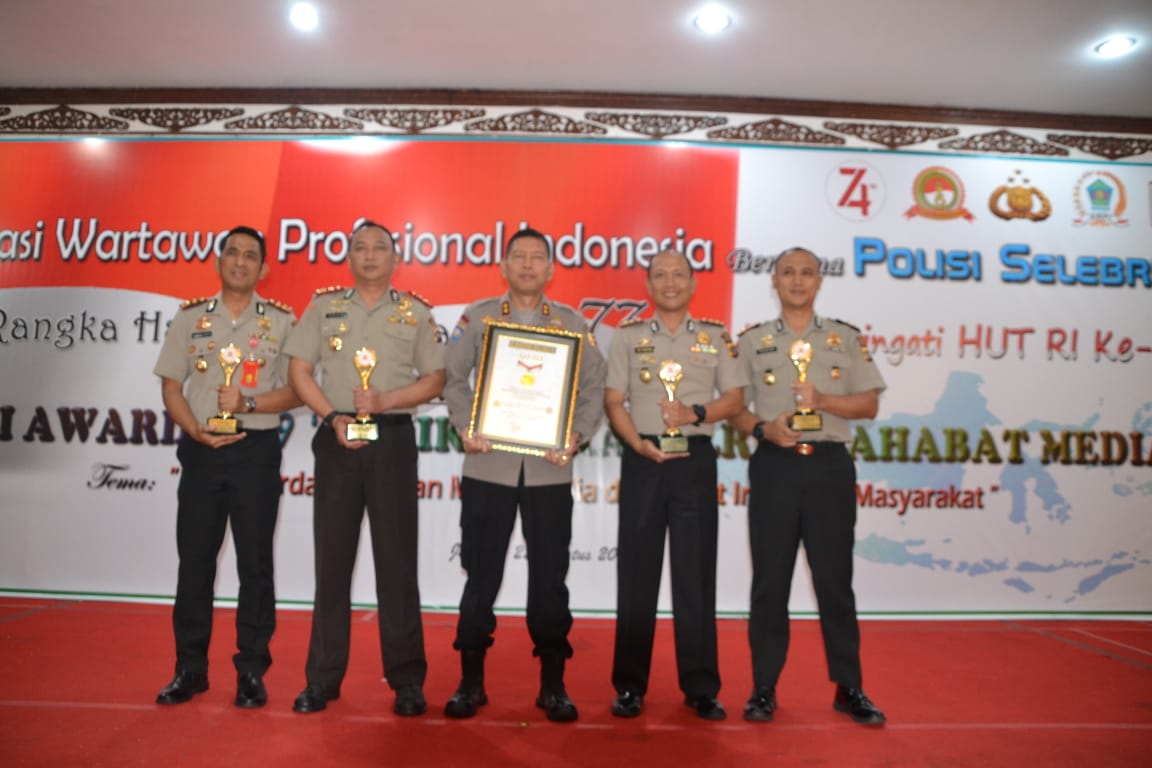 Penerima penghargaan AWPI Awrad 2019