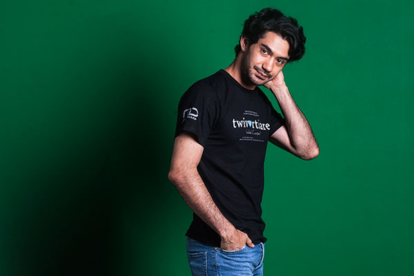 Reza Rahadian Observasi untuk Film Baru