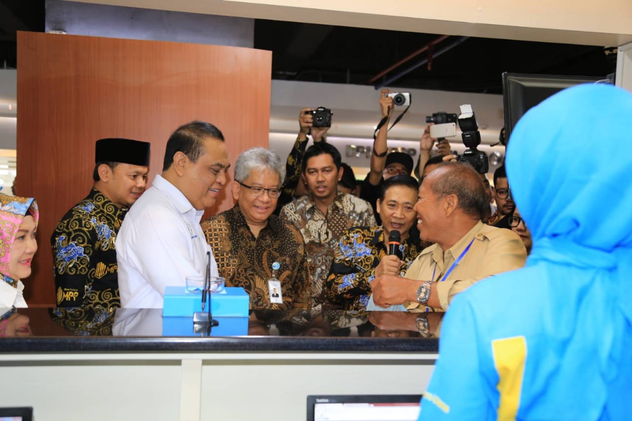  Peresmian Mal Pelayanan Publik Graha Tiyasa yang berada di lantai dasar Lippo Keboen Raya Bogor, Senin (26/8).