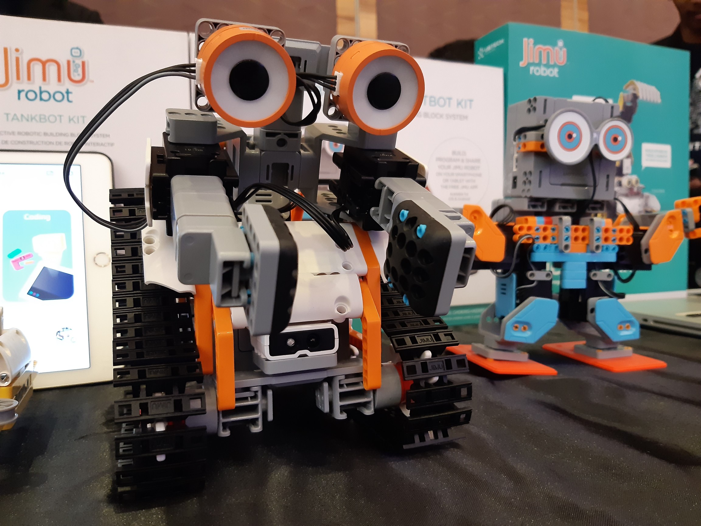 Robot Jimu dibanderol sekitar Rp2 juta per unit.