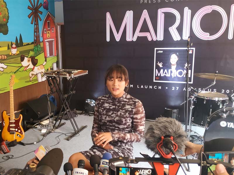 Marion Jola saat jumpa pers peluncuran album perdananya di Jakarta, Selasa (27/8).
