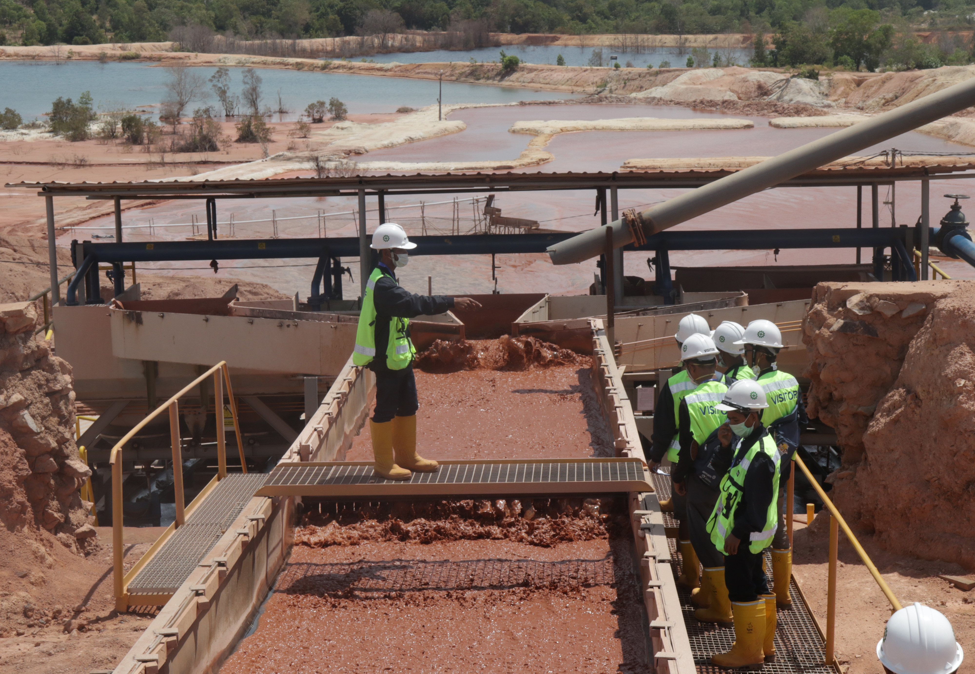 Pertambangan timah milik PT.Timah Tbk di Pertambangan Timah Terbuka Primer , Belitung Timur, Bangka Belitung
