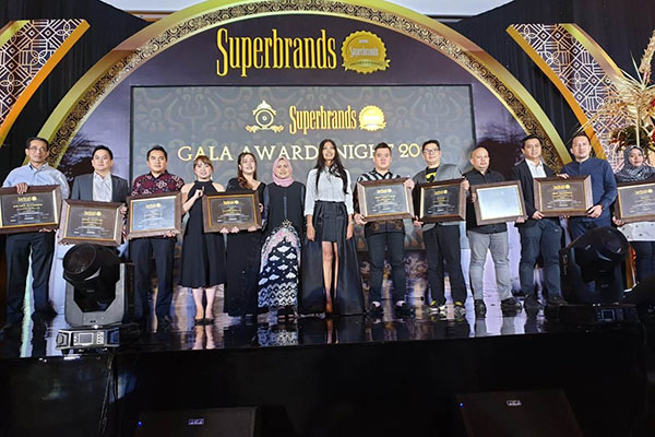 Meccaya Pharmaceutial melalui produk Salep Kulit 88 yang meraih Superbrands 2019 Award pada Superbrands 2019-Indonesia No 1 Choice