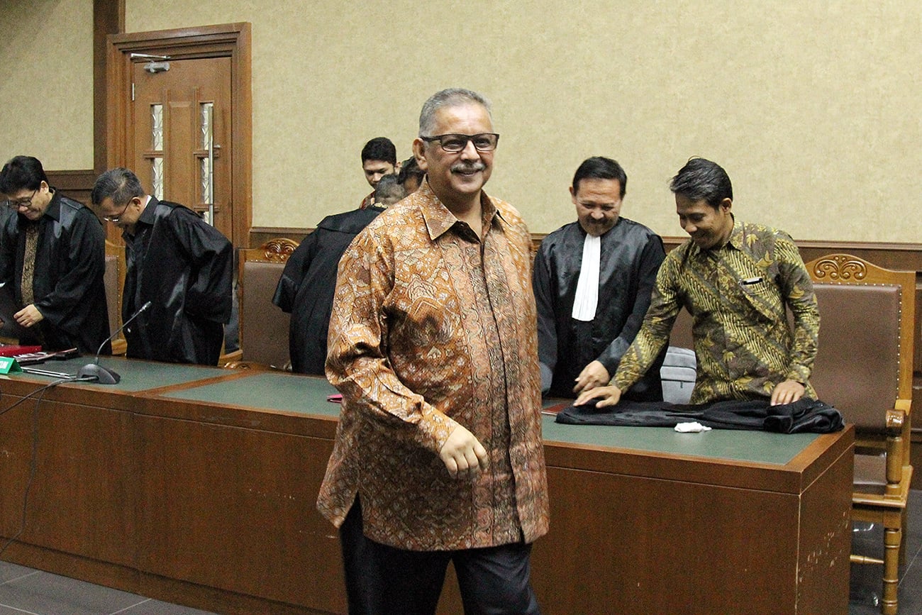 Terdakwa kasus dugaan suap proyek PLTU Riau-1, mantan Dirut PLN Sofyan Basir.