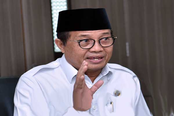 Gubernur Jambi Fachrori Umar
