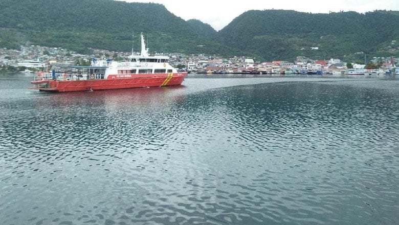 Kapal Garuda Jaya mengalami kecelakaan bocor di perairan Taliabu, Halmahera Utara. 