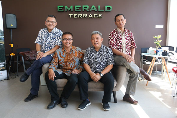Direksi Emerald Land memperkenalkan Emerald Terrace