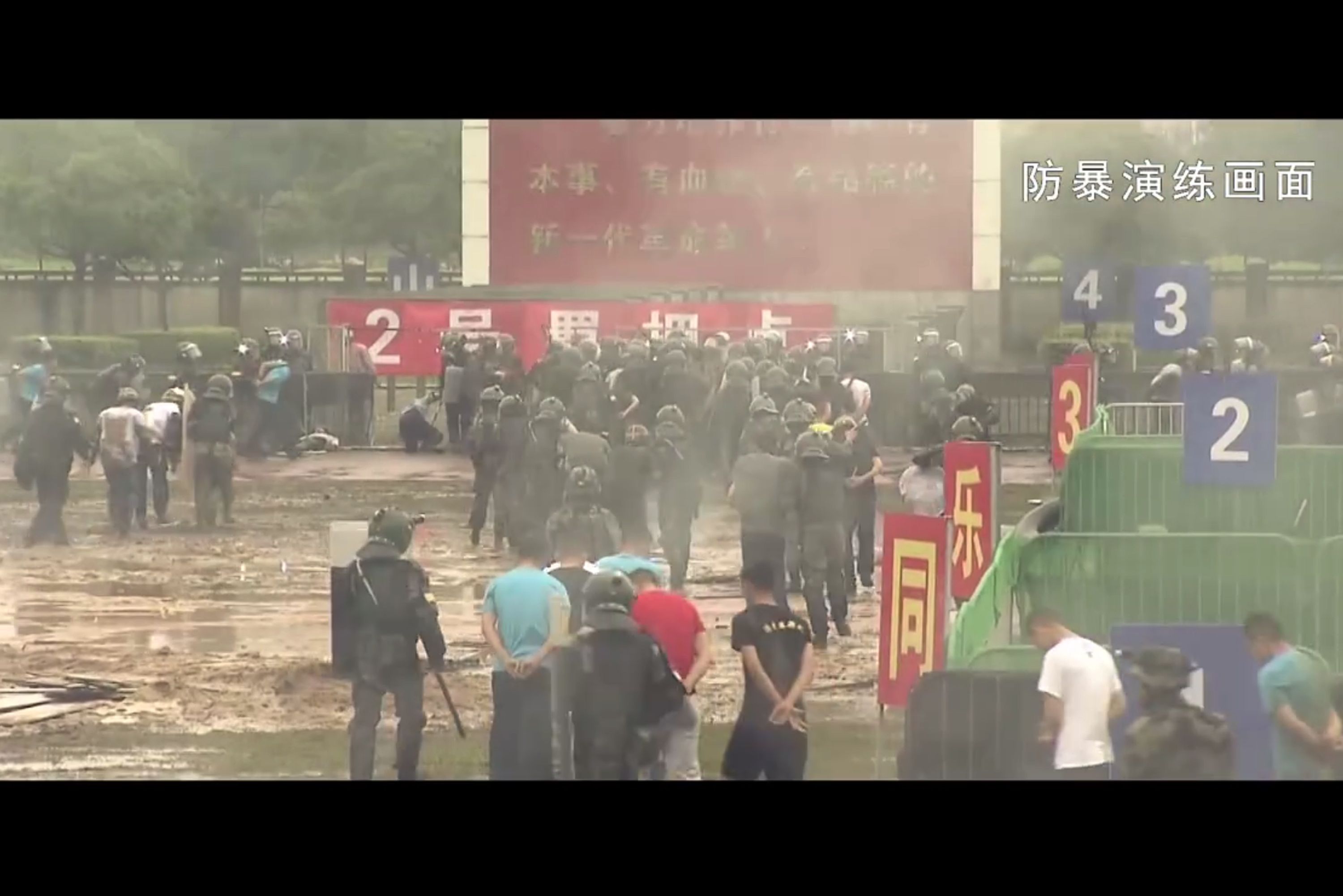 Screengrab ini diambil dari video PLA Hong Kong Garrison menunjukkan 