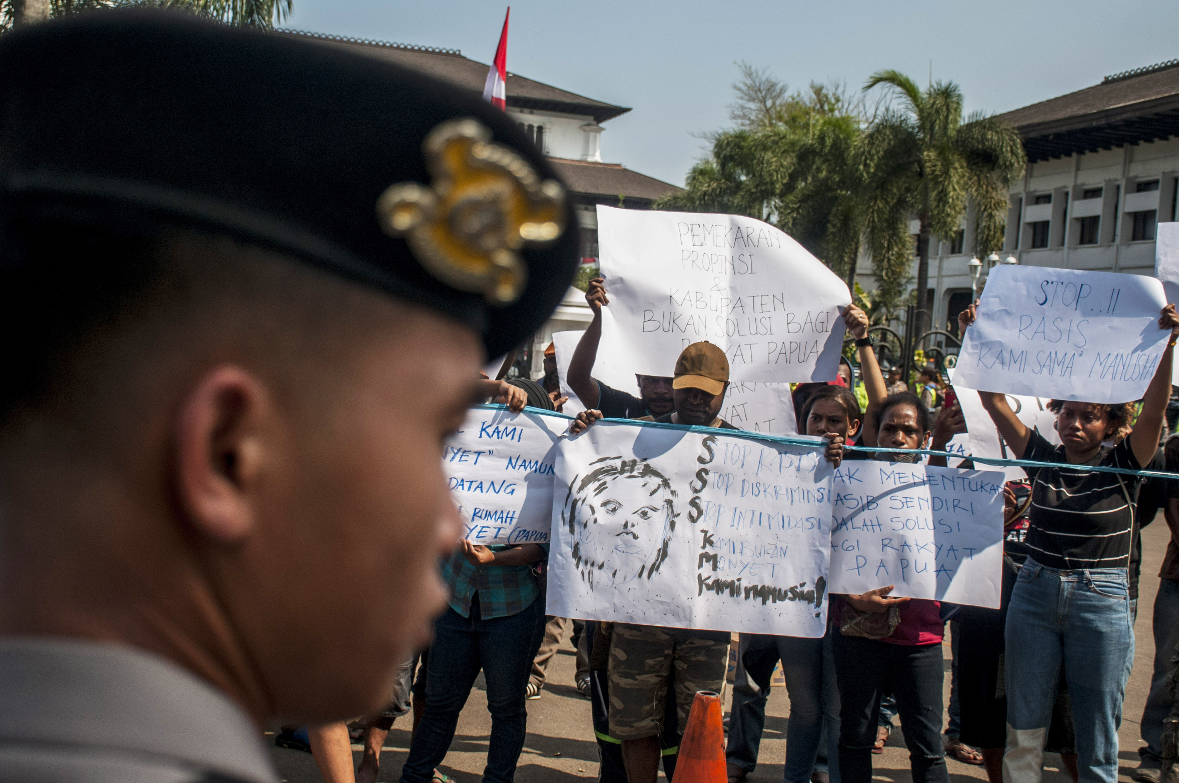 Aksi solidaritas untuk Papua.