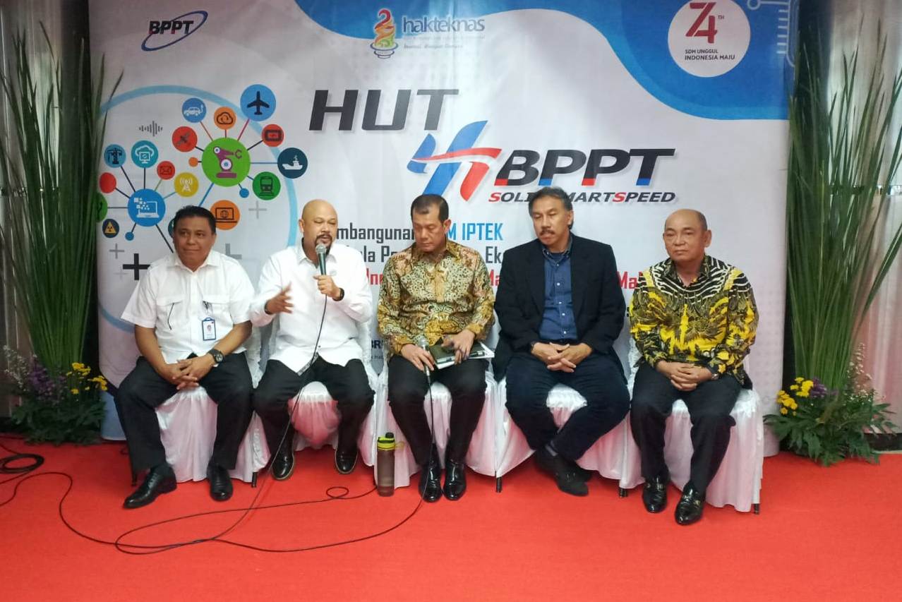 Kepala BPPT Hammam Riza (kedua dari kiri).