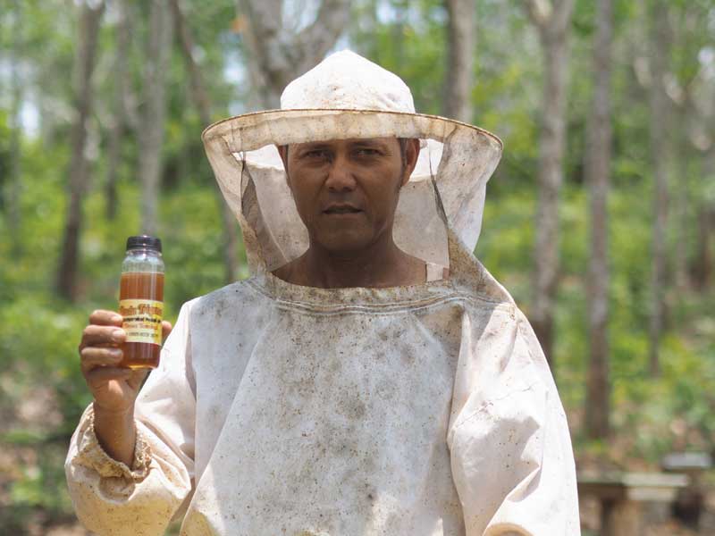 Zulkatab, warga Desa Tambak, Provinsi Riau