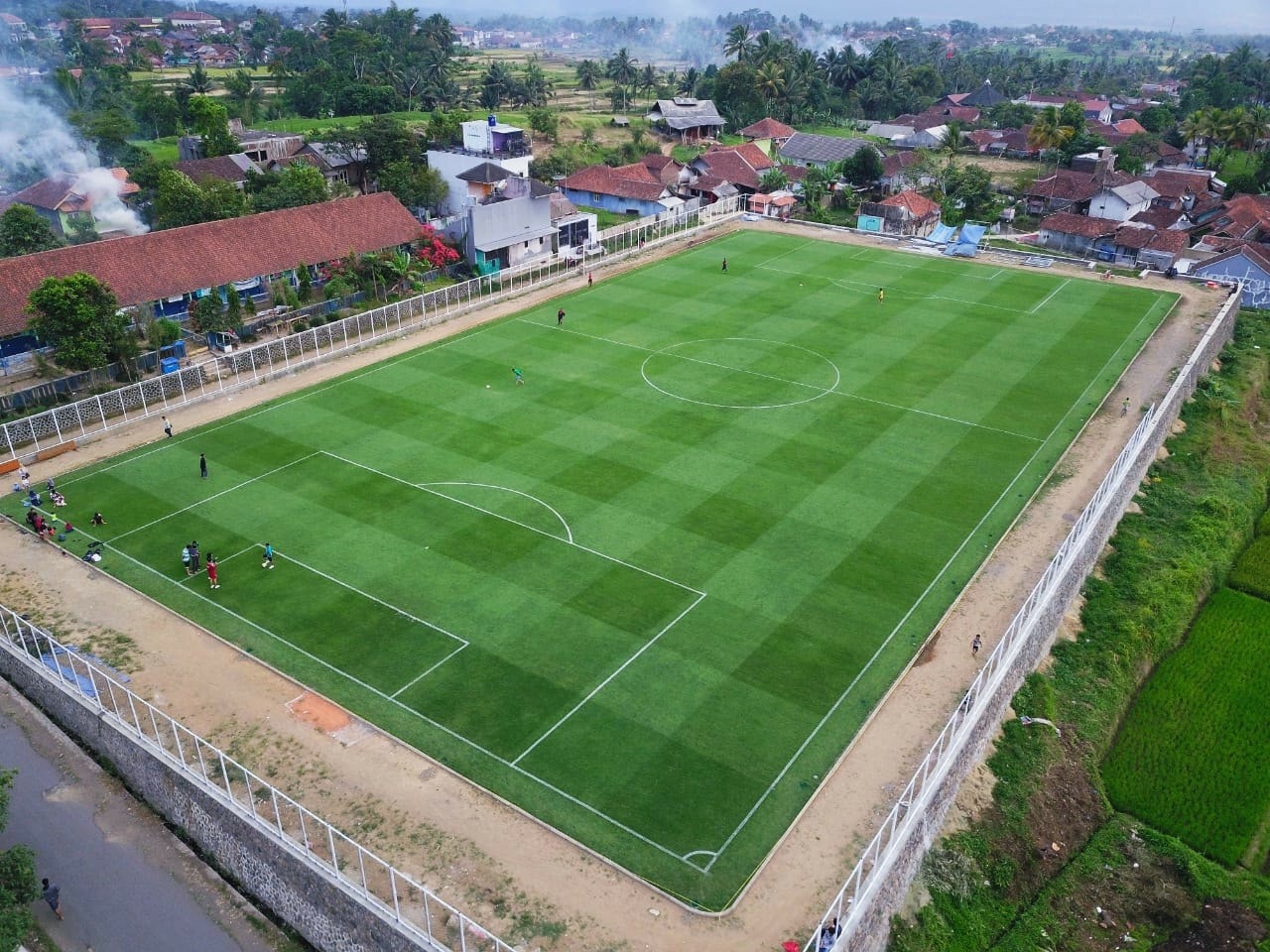 Cerita sukses penggunaan dana desa untuk pembangunan lapangan sepakbola berstandar FIFA