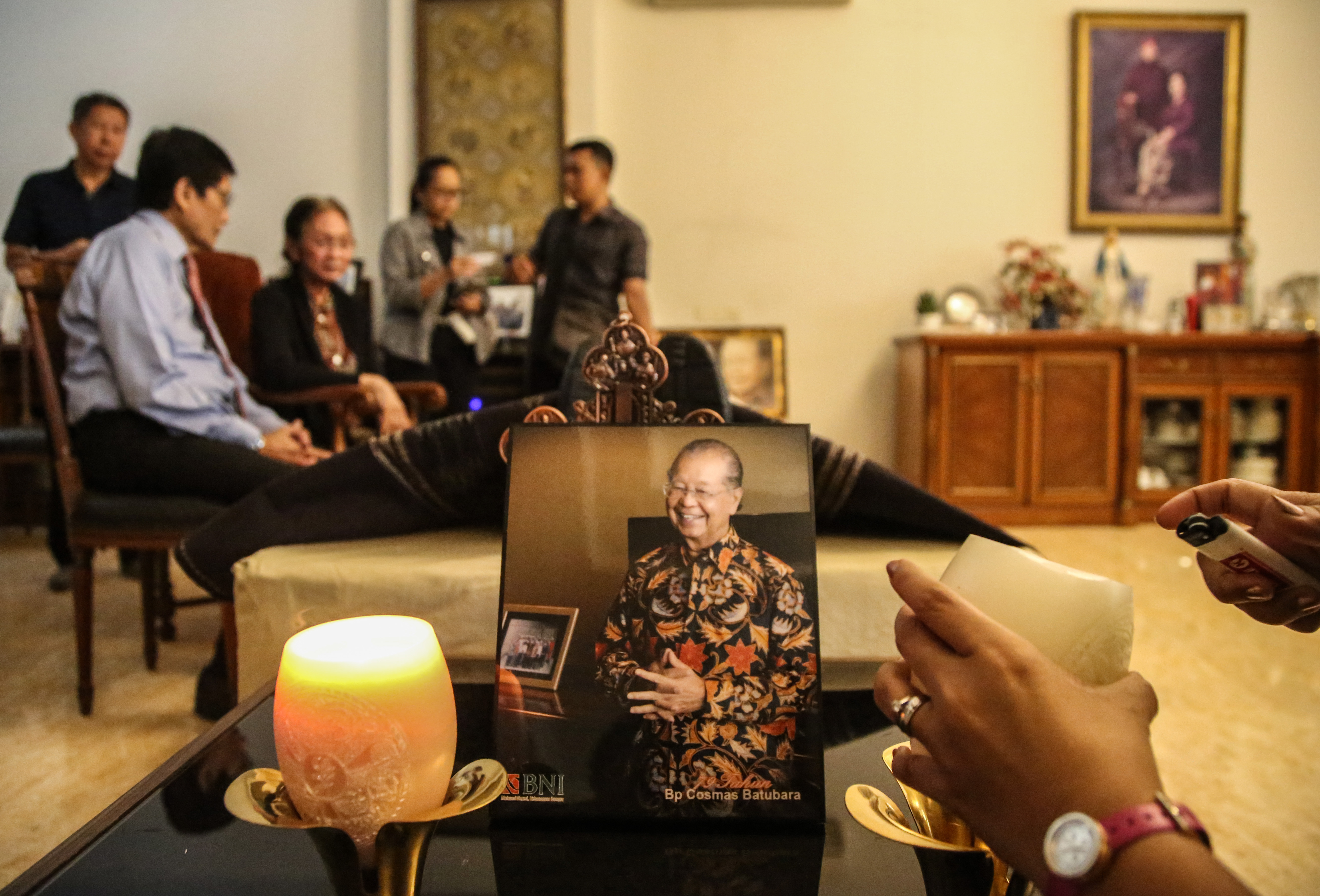 Jenazah Mantan Menteri Tenaga Kerja era Orde Baru, Cosmas Batubara, di rumah duka Jl Cidurian No 3 Cikini, Jakarta Pusat, Kamis (8/8)