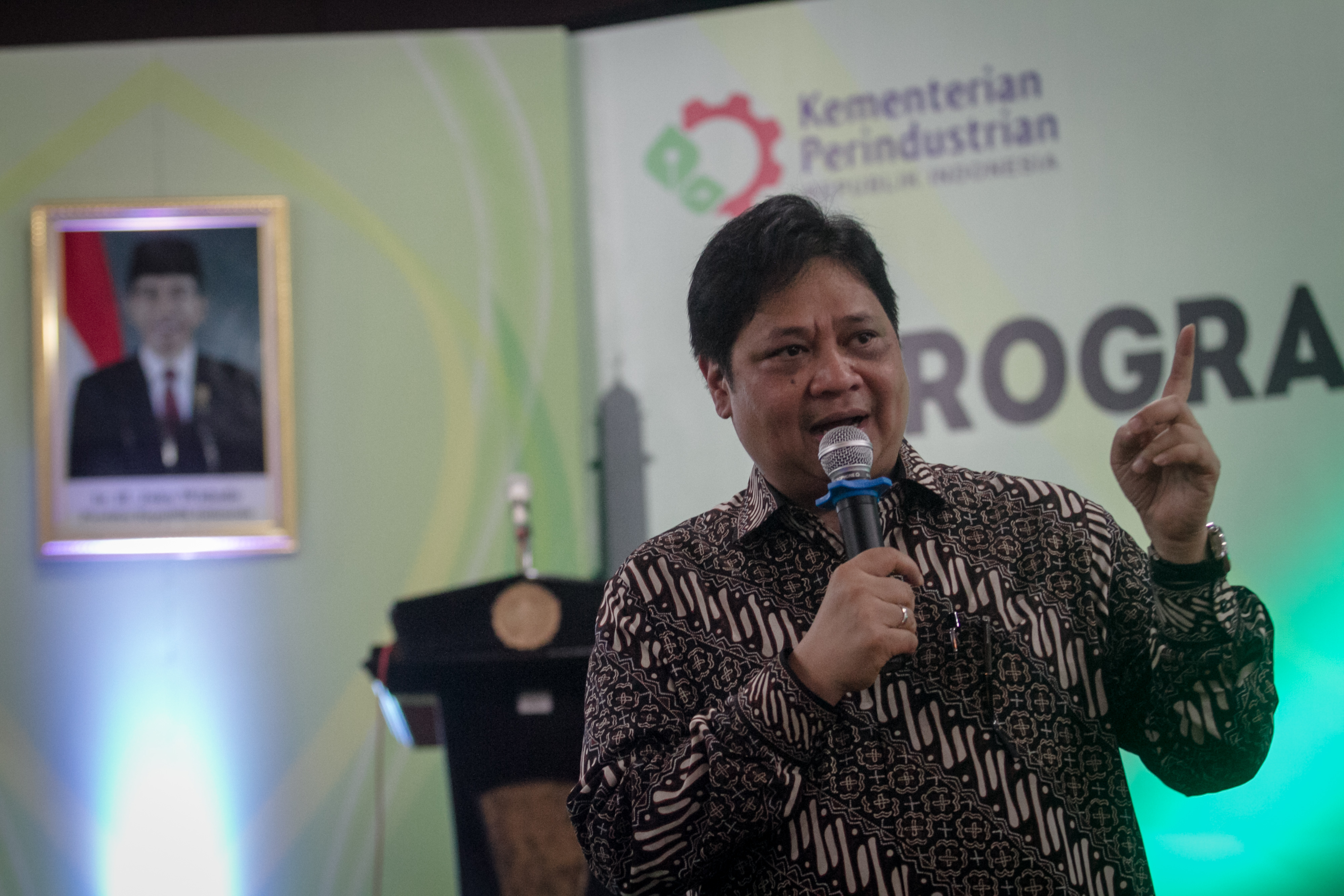 Menteri Perindustrian Airlangga Hartarto.