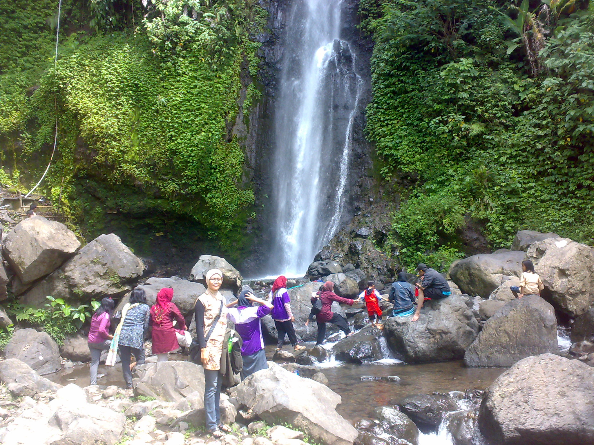  Air terjun Montel di gunung Muria sebagai salah satu keindahan yang dapat dinikmati wisatawan. 