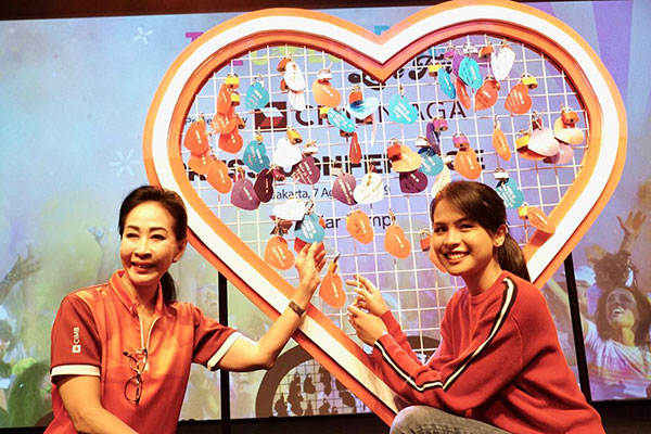 Love Tour', lomba lari santai ajang lomba The Color Run yang dipersembahkan CIMB Niaga