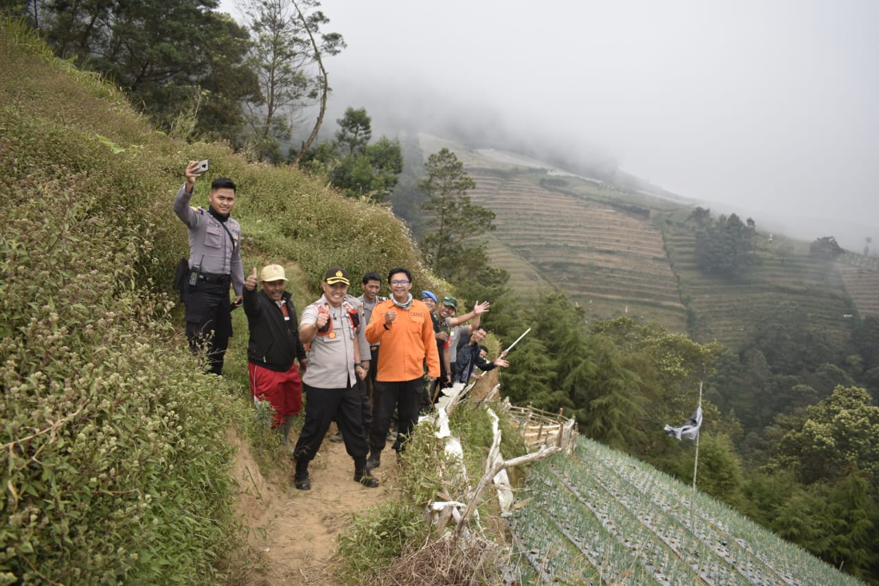 Magelang Gelar Apel Siaga Karhutla di Kaki Gunung Merapi: TNI-Polri, pemerintah dan masyarakat setempat, Kamis (22/8),  