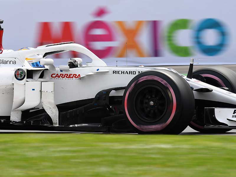 Pembala Alfa Romeo Sauber asal Swedia Marcus Ericsson saat berlaga di GP Meksiko