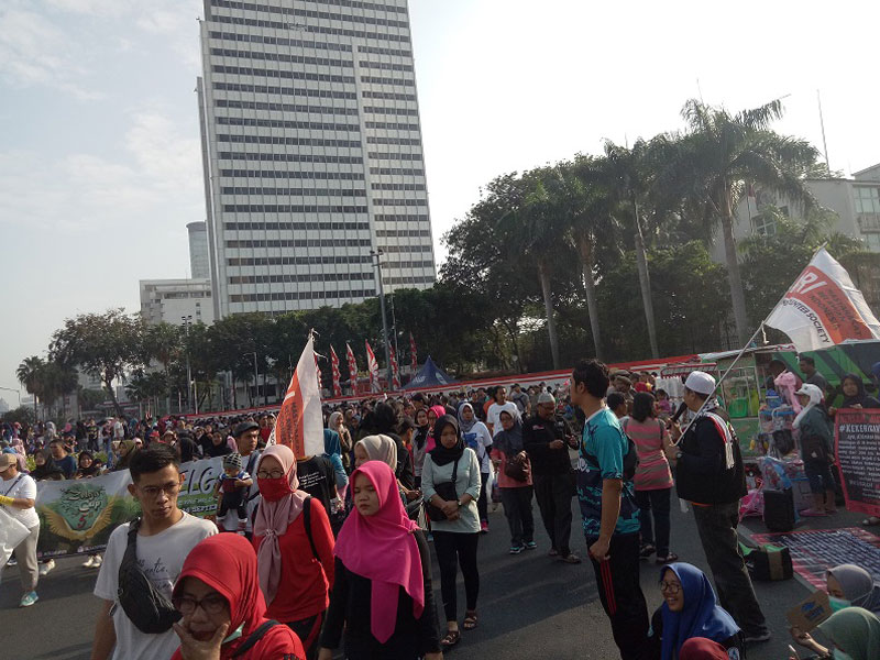 Suasana car free day di kawasan Bundaran Hotel Indonesia, Jakarta, Minggu, 25 Agustus 2019.