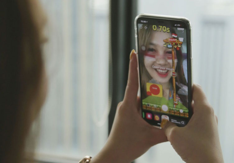 IM3 meluncurkan Augmented Reality (AR) filter yang bisa digunakan di aplikasi Instagram