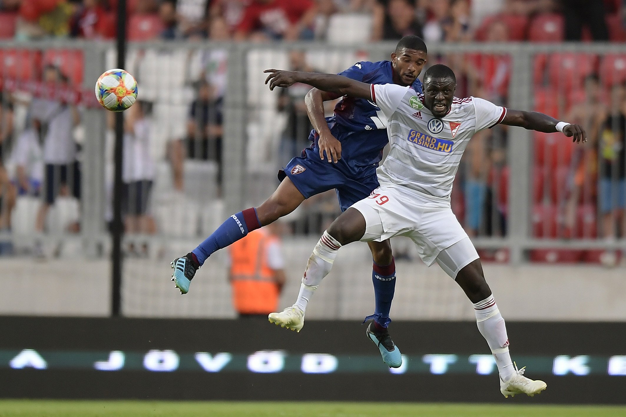 Laga babak kedua kualifikasi Liga Europa antara Debrecen dan Torino