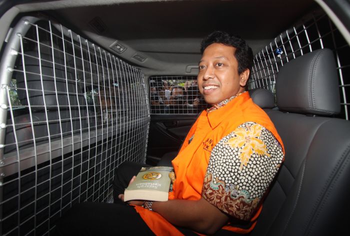 Tersangka kasus dugaan suap terkait seleksi pengisian jabatan di Kementerian Agama, Romahurmuziy