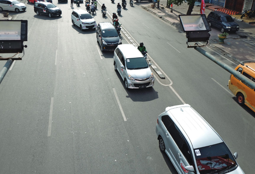 FUN TRIP: Sekitar 100 mobil Avanza dan Veloz mengikuti Fun Trip yang merupakan salah satu rangkaian acara Festival Avanza-Veloz Sebangsa 