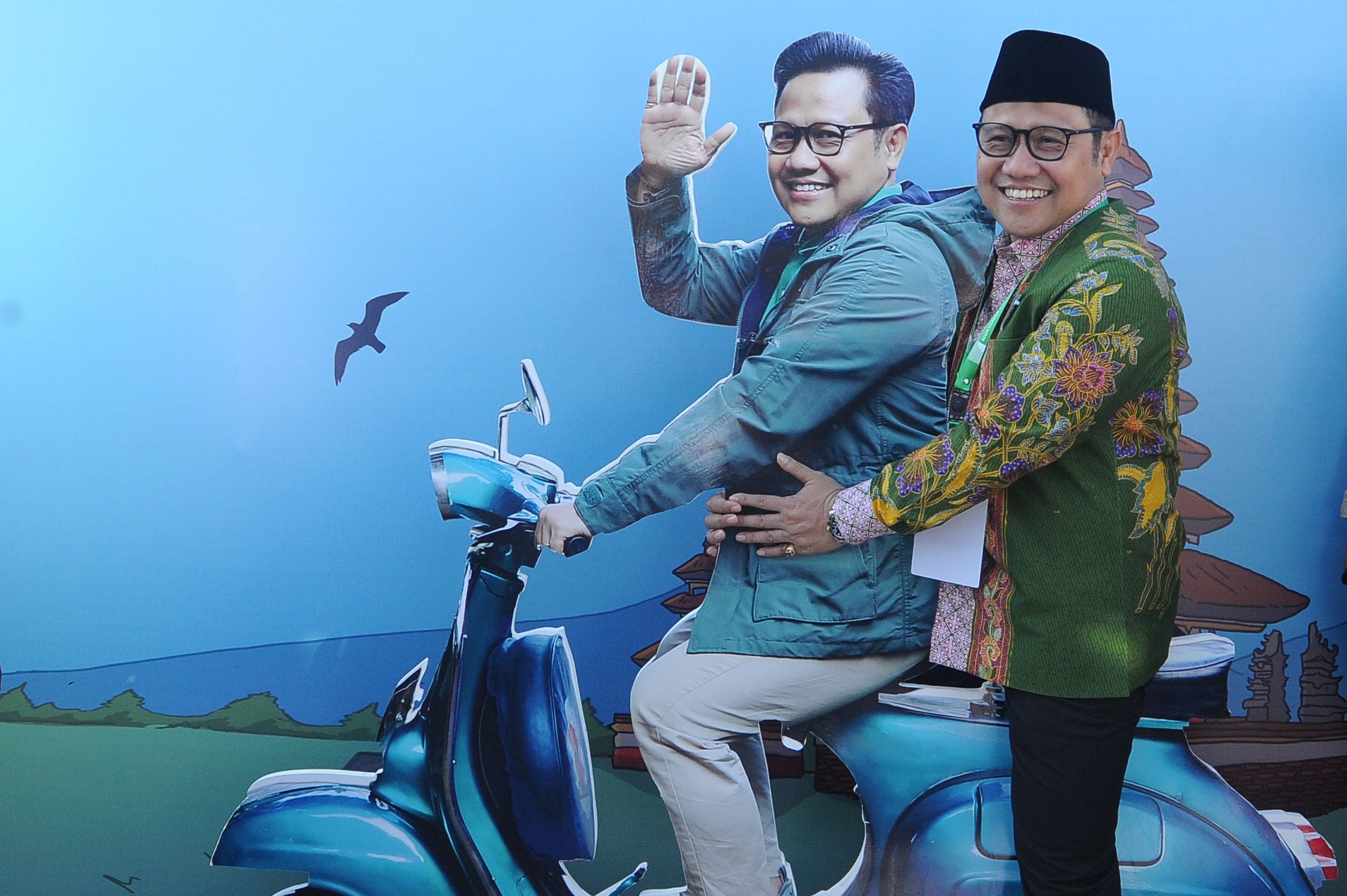 Ketua Umum Partai Kebangkitan Bangsa (PKB) Muhaimin Iskandar berfoto menjelang pembukaan Muktamar V PKB di Nusa Dua, Badung, Bali.