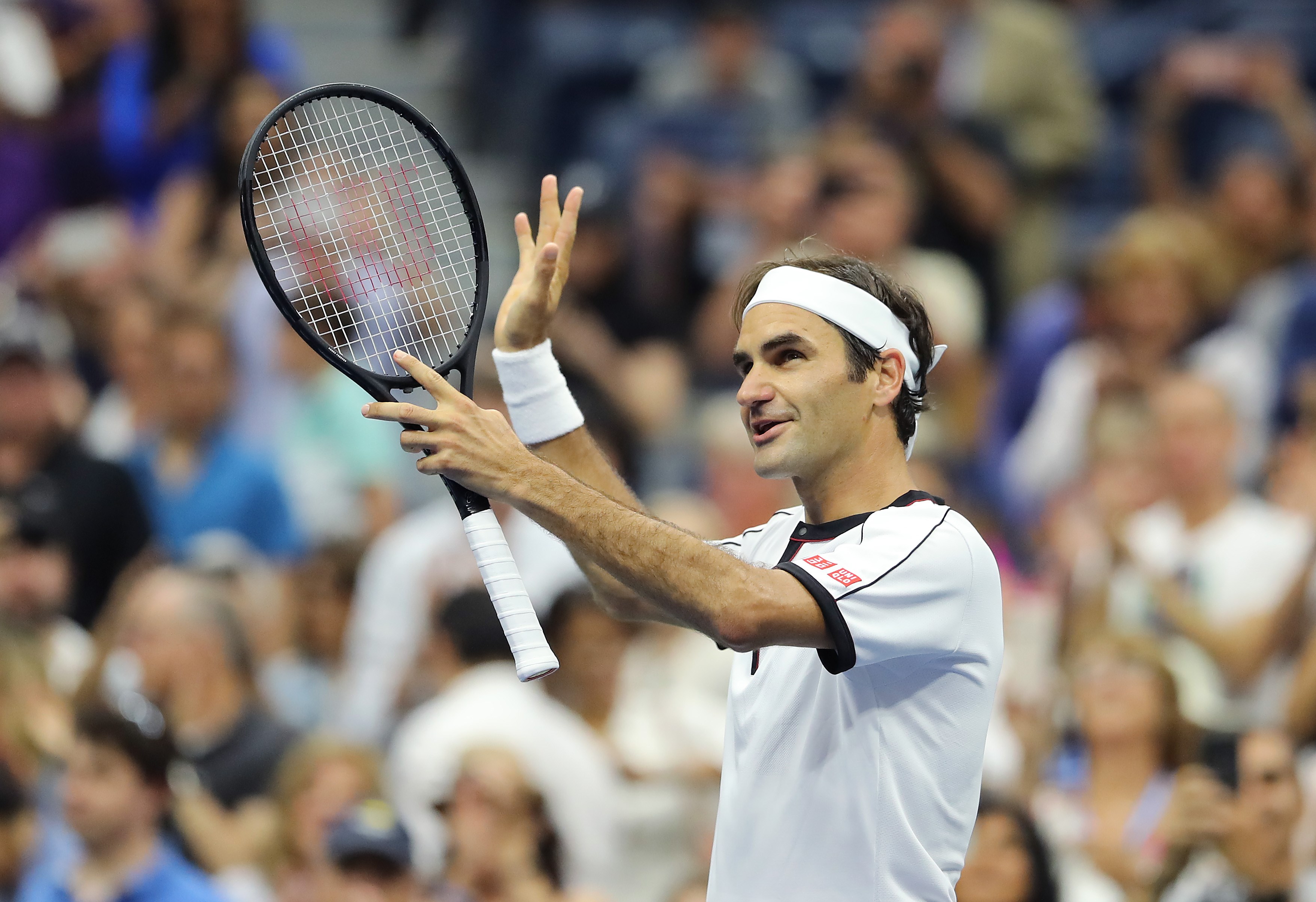 Sempat Kalah di Set Pertama, Federer Melaju ke Putaran Ketiga