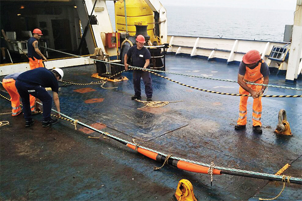 Penggelaran kabel laut Indonesia Global Gateway (IGG) Telkom.